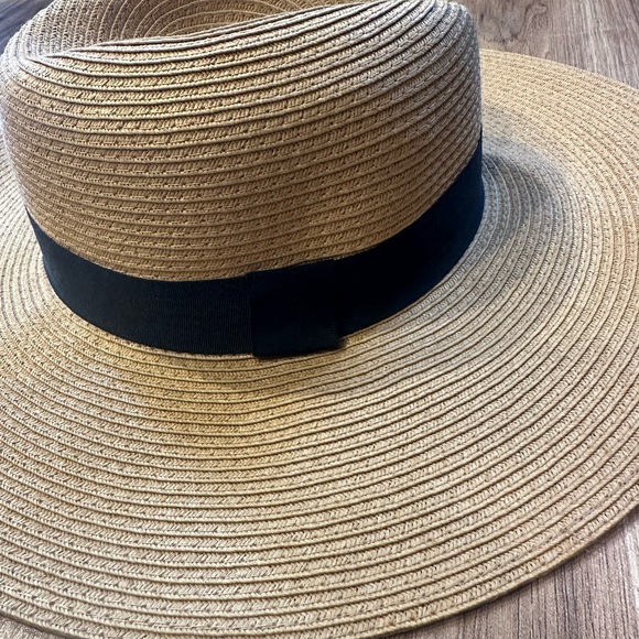 Express Hat - Picture 2 of 7